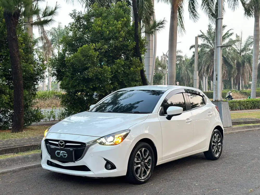 2015 MAZDA 2 R SKYACTIV 1.5 AT MATIC