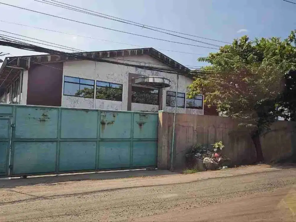 Gudang Margomulyo Lokasi Strategis
