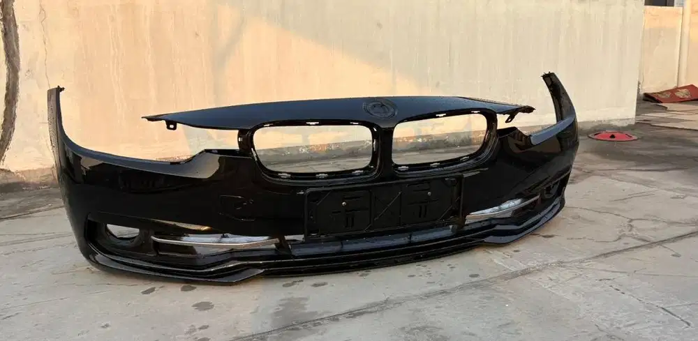 Bumper depan / belakang / samping Original copotan BMW F30