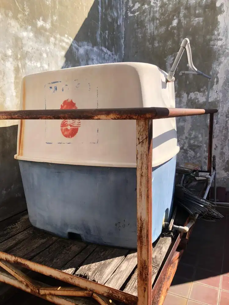 Tandon air penampungan air