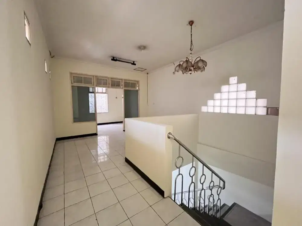 Disewa Rumah Luas Harga Terjangkau di Pondok Kelapa
