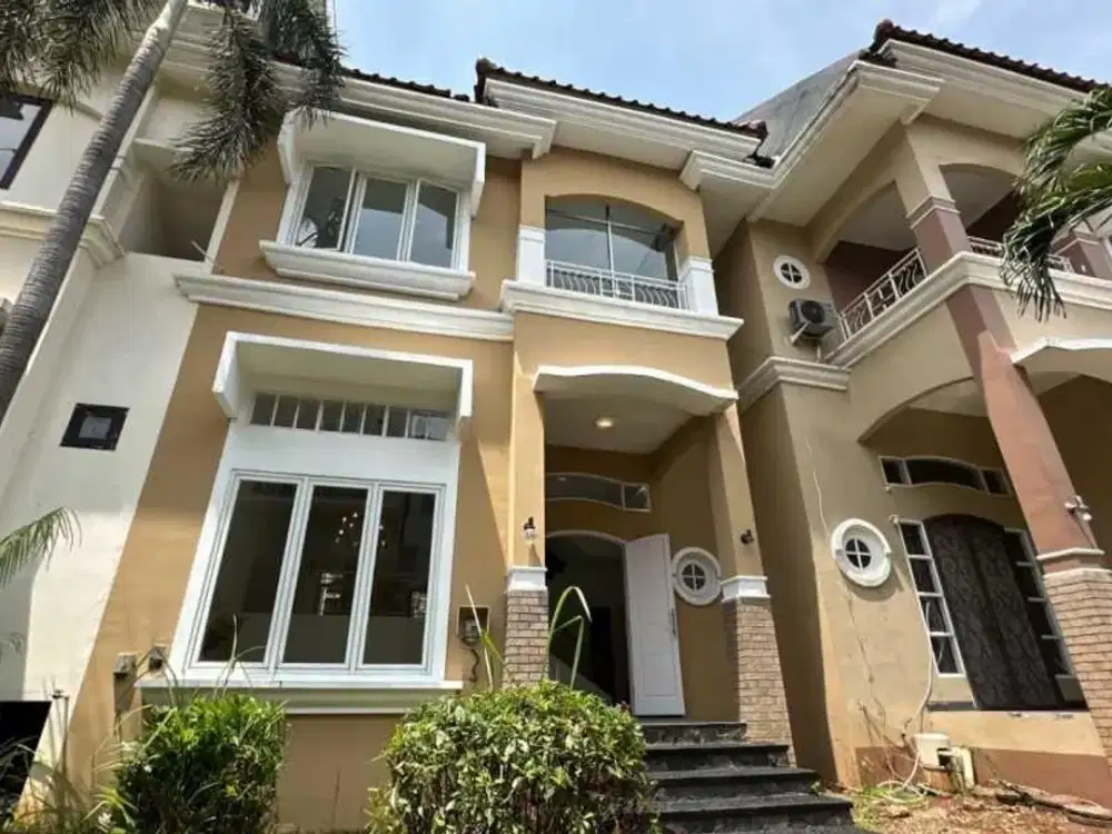 Dijual Rumah 3 Lantai Full Renov, Villa Jatibening Bekasi