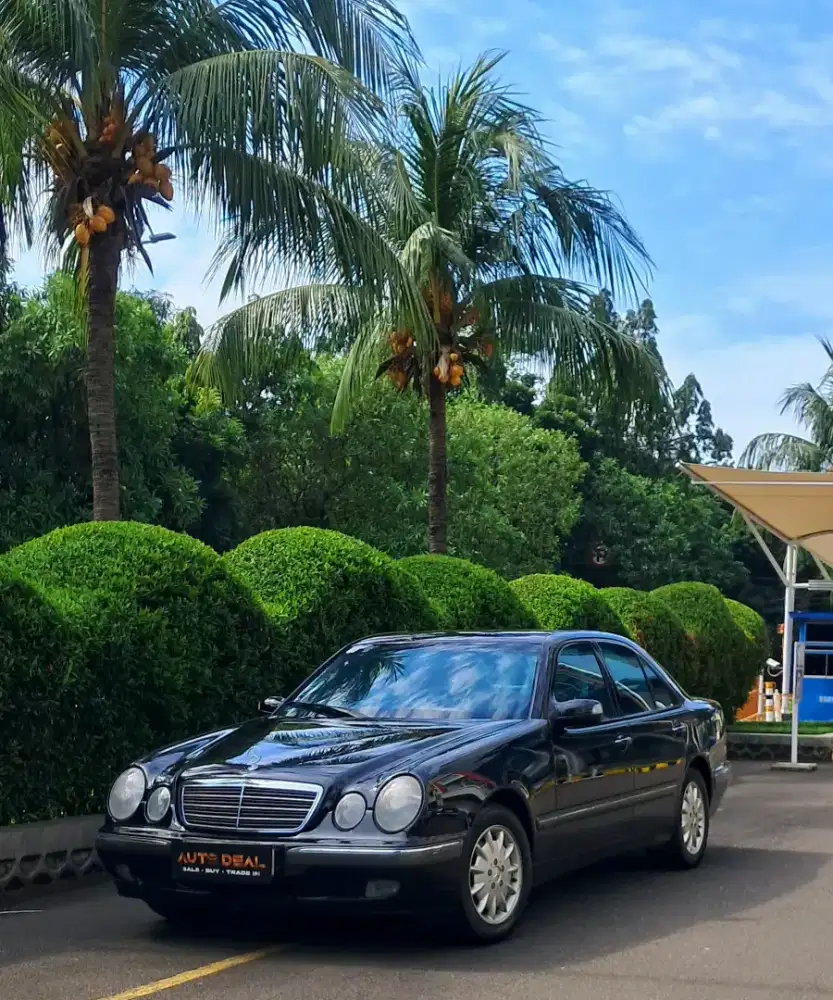 TGN 1 DR BARU | Mercy E260 Elegance AT 2001 ANTIK!!