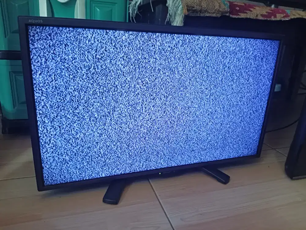Tv Sharp LCD 24inch