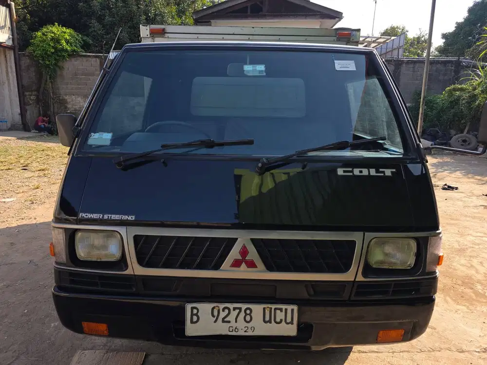Mitsubishi L300 2.5 Box 2019 Hitam ASTINA MOBIL L300 Bak