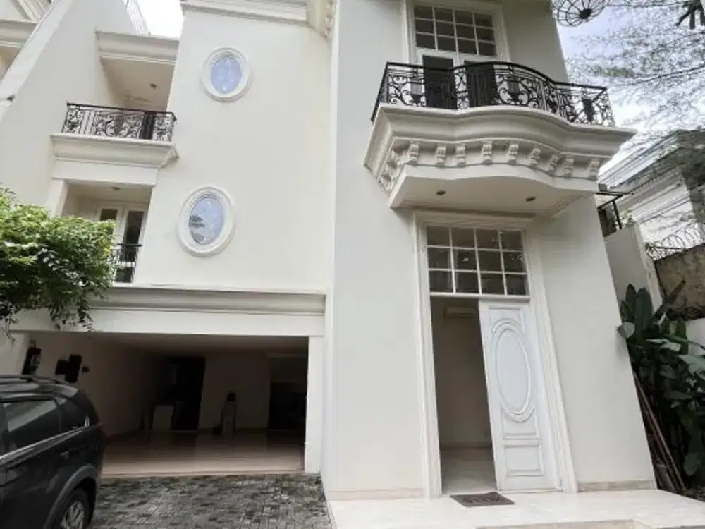 Disewakan Rumah Luxury American Classic Kemang