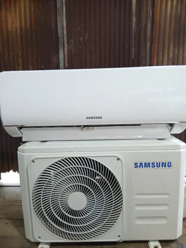 DIJUAL AC BEKAS 1/2 PK GRATIS PASANG