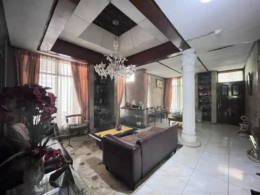 Dijual Rumah Mewah Dan Terawat, Cempaka Putih