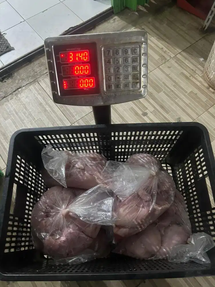 Kurir / driver / delivery / kurir ayam / anter anter