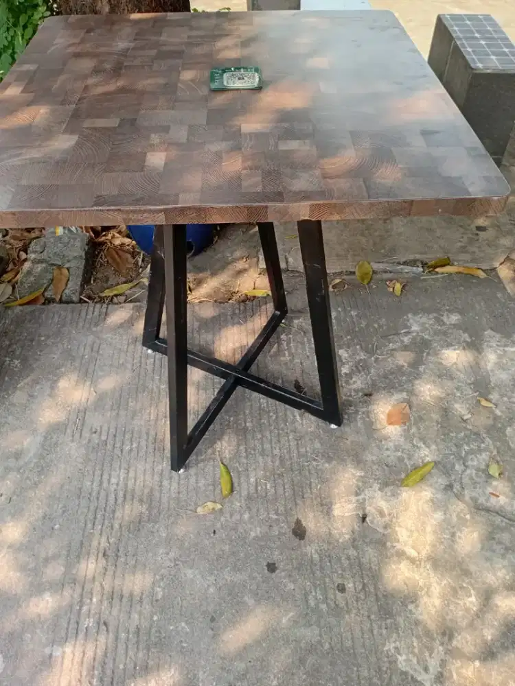 Meja bongkar pasang
