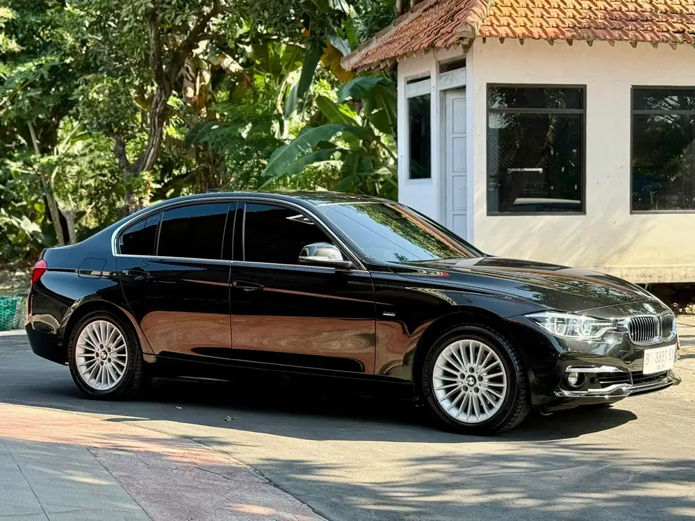 BMW 320i F30 Luxury 2018 Automatic KM 30rb OriginaL!
