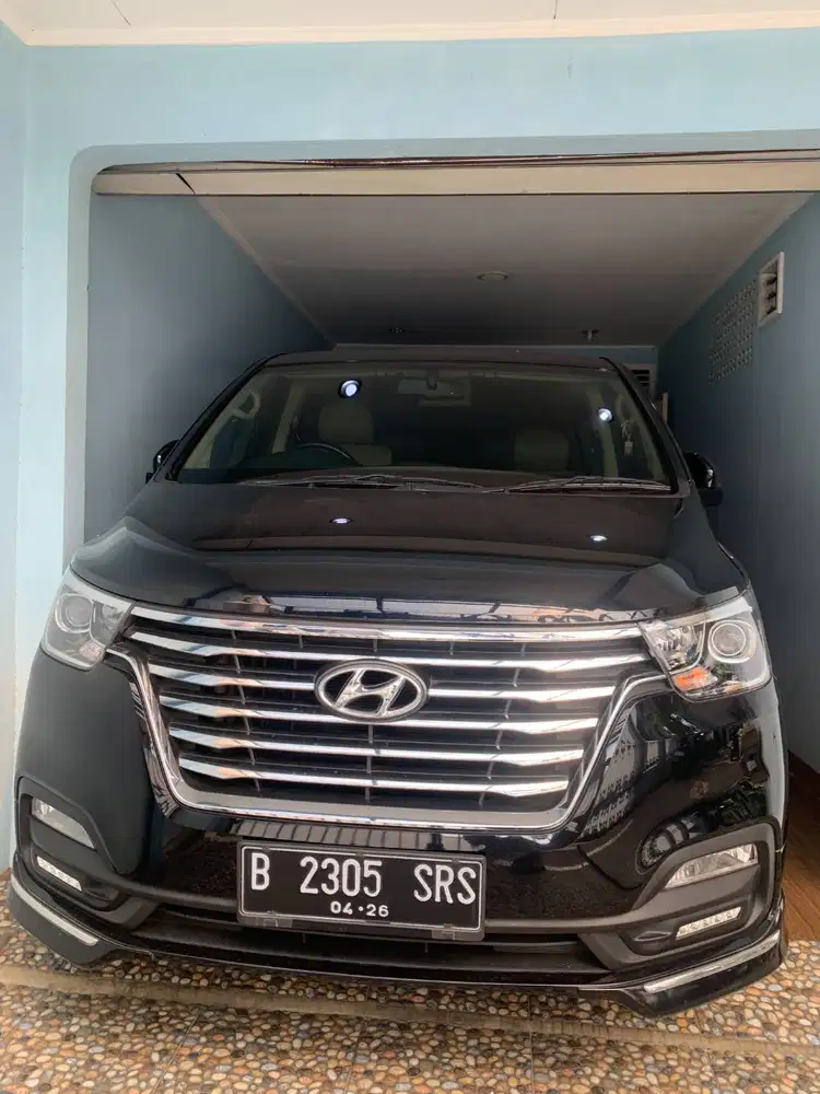DIJUAL HYUNDAI H1 ROYALE DIESEL 2021 – LAST EDITION