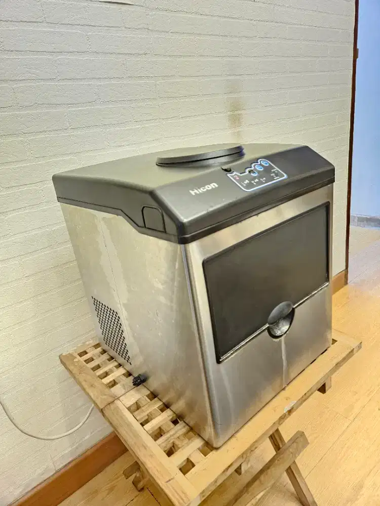 Ice Maker 25kg / day