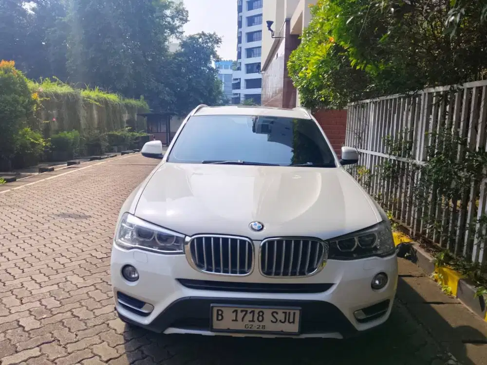 BMW X3 XDRIVE20I CKD AT