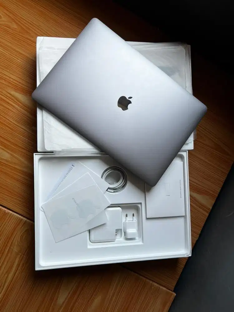 Macbook Pro 2019 resmi iBox gak jadi pakai