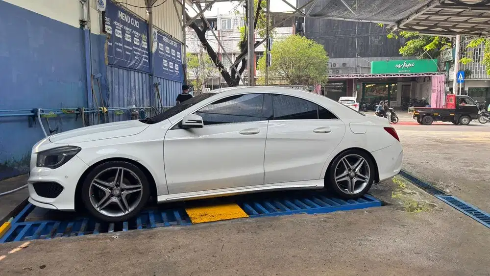Mercedes-Benz CLA200 2014 Bensin