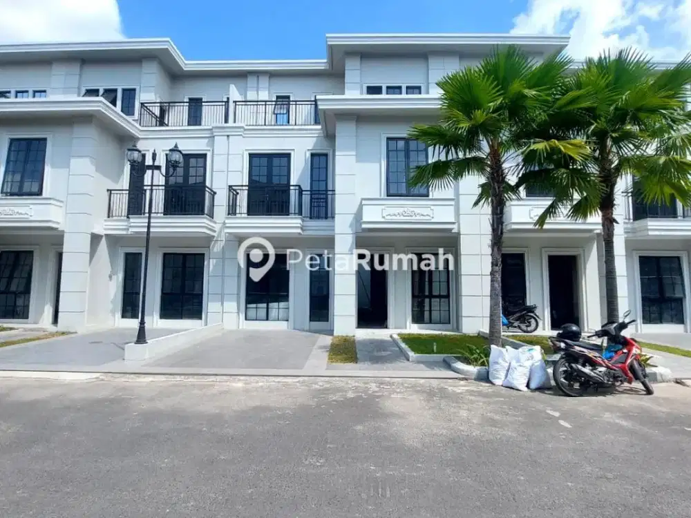 DISEWA VILLA JALAN STARBAN KOMPLEK JEWEL PARK POLONIA | DAERAH POLONIA (WENDY)