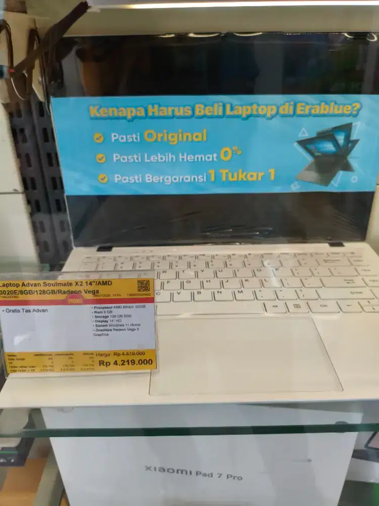 Laptop advan soulmate x2 14 8gbl128gb AMD3020E Radeon VEGA