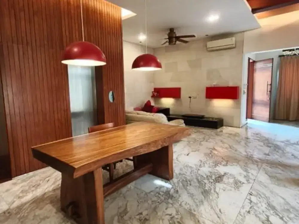 Dijual Townhouse Springhill Kemayoran Blok D7 Furnished 4 Lantai Ada Lift | Siap Huni Harga Terbaik