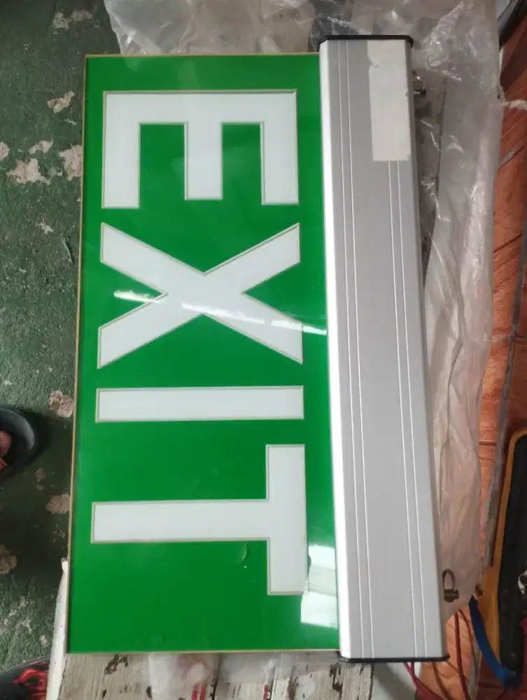 Lampu exit acrylic