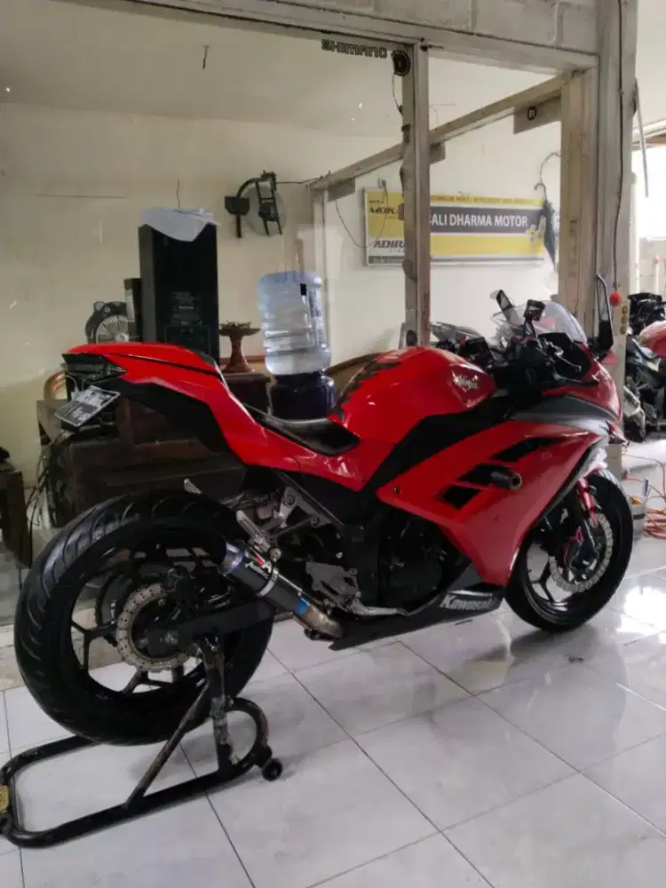 Ninja fi 250 CC thn 2015 cash. Bali dharma motor