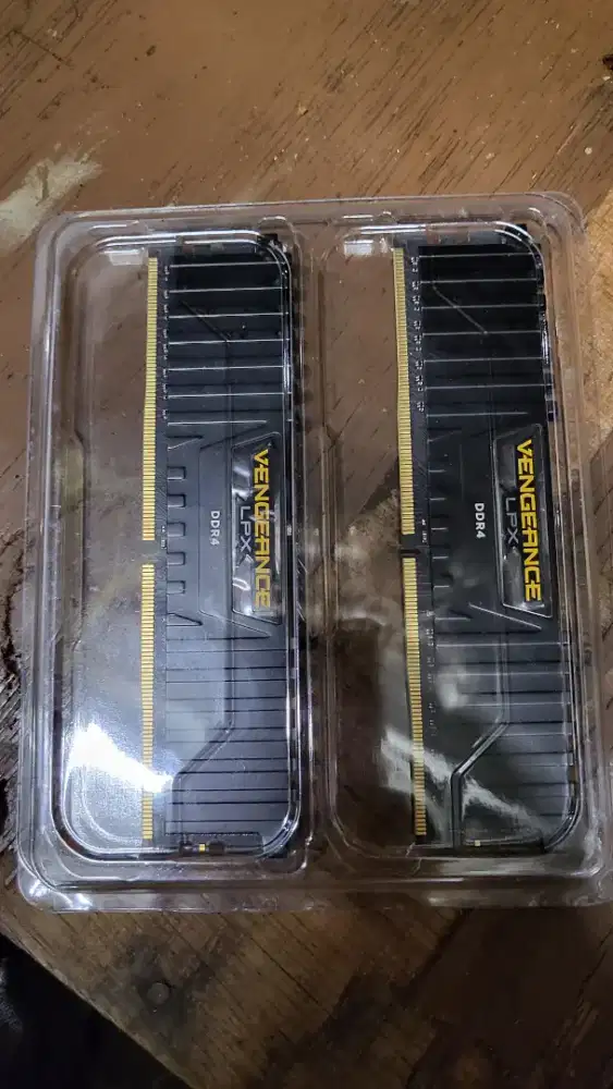 Corsair DDR4 vengeance LPX PC25600 16GB (2x8GB)