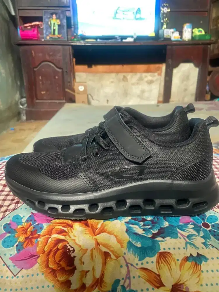 Jual sepatu sekolah anak