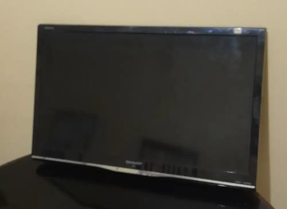 TV LED merk Sharp model LC-24LE155M