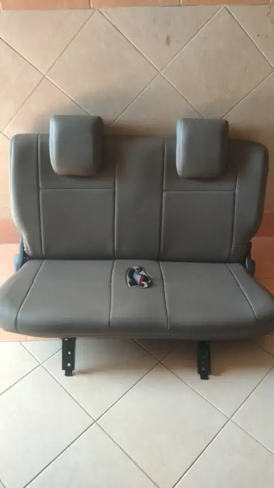 jok mobil Calya baris ke 3 thn 2019 oriisinil