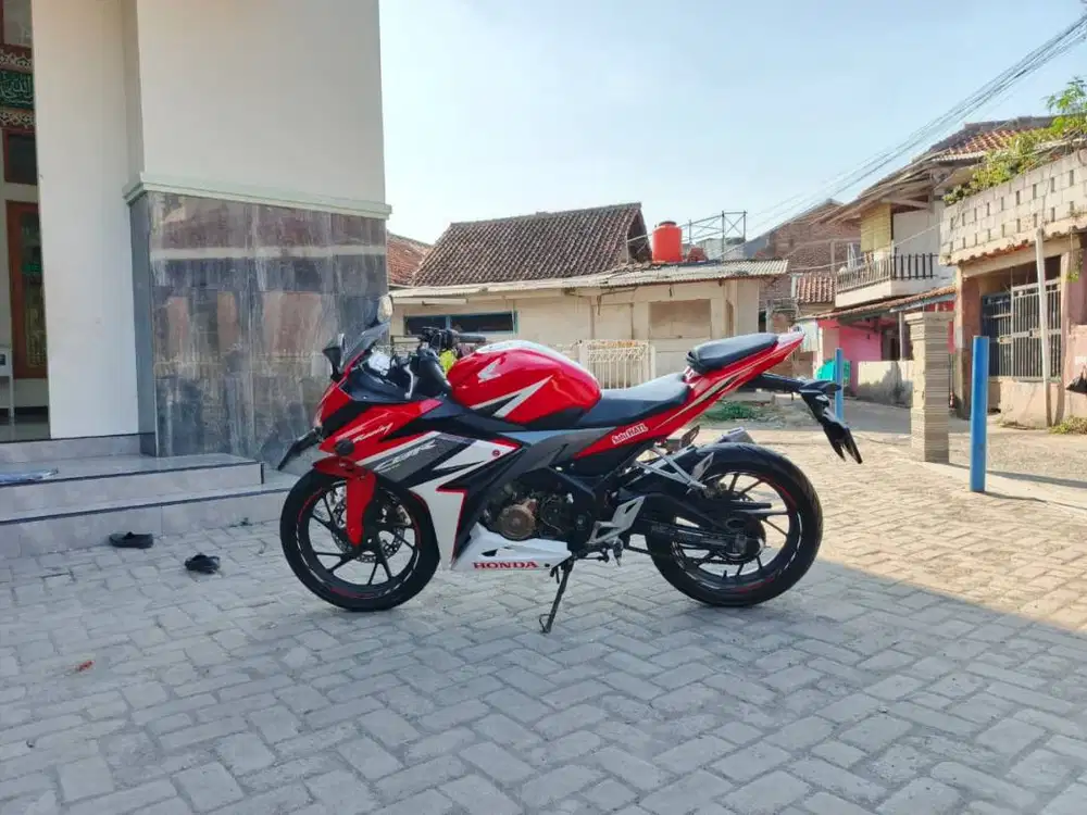 CBR 150R 2017, Pajak isi