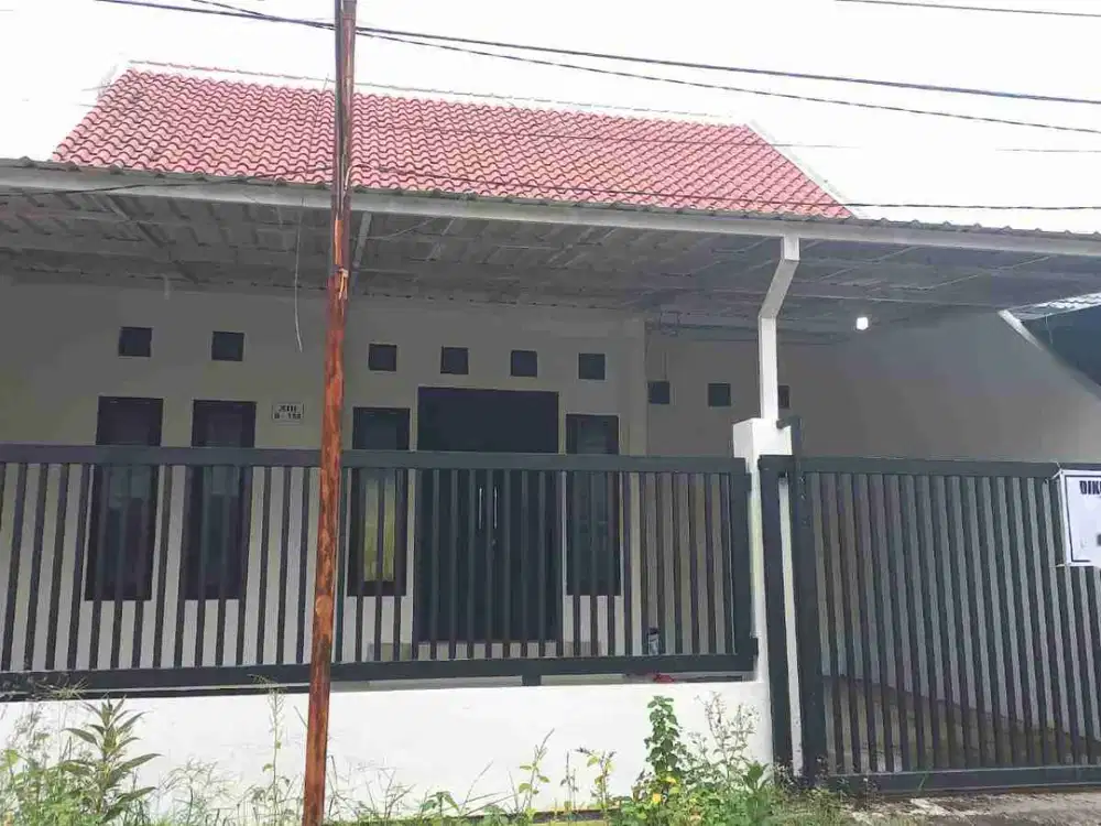 Disewakan rumah di Manyar Jaya