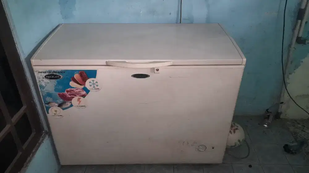Freezer Frigigate 300 Liter