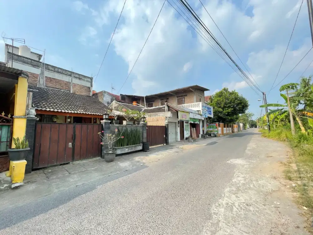 Dijual rumah dalam perumahan yang nyaman pinggir jalan utama lokasi dekat yogya TV dan Kidsfun jalan wonosari yogyakarta