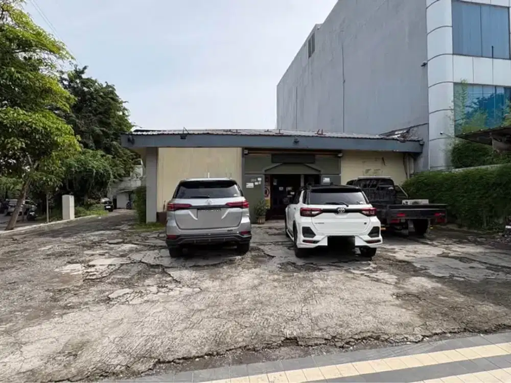 Raya Mayjend Cocok Usaha Strategis Kawasan Ramai