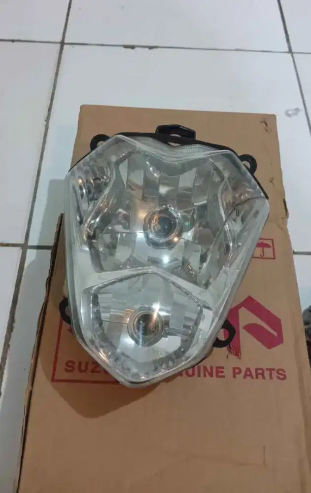 LAMPU DEPAN SATRIA FU THAILAND CBU SET