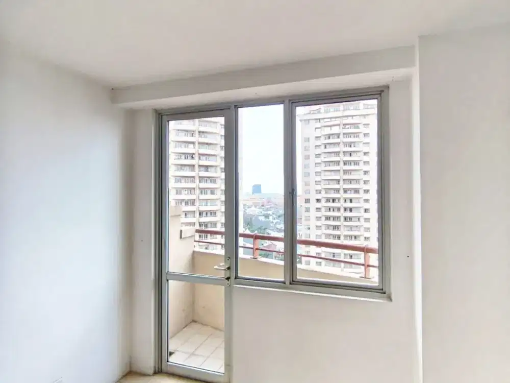 TERMURAH SEJAGAD! Apartemen Paladian Park 3BR Unfurnished Kelapa Gading Jakarta Utara