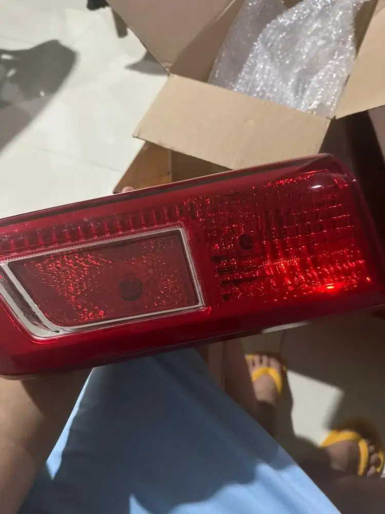Dijual rear foglamp untuk innova reborn
