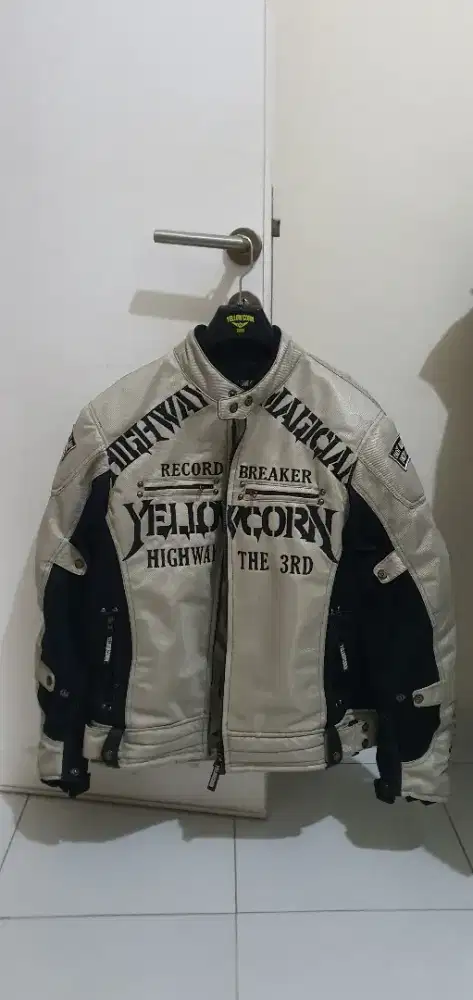 For Sale : Yellowcorn YB 2105 - Ivory White (Ukuran 3L/XXL)