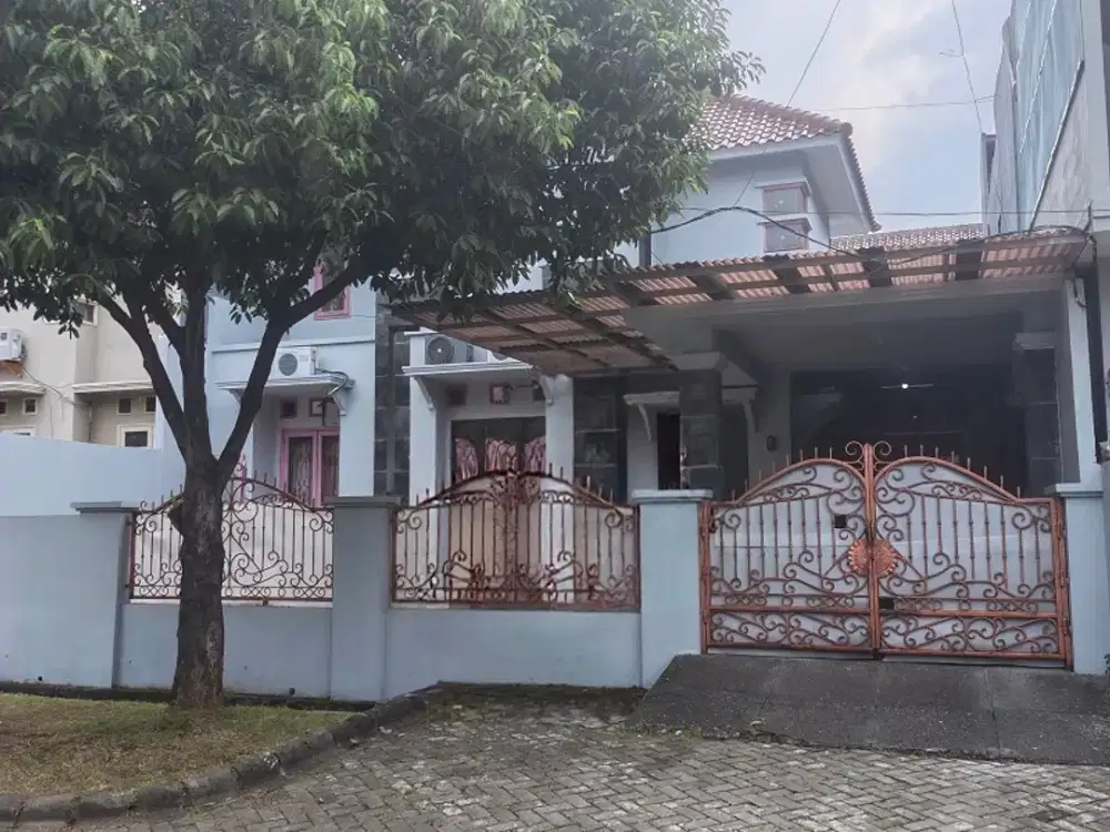 Dijual Cepat Rumah 2 Lantai di Kemang Pratama 2, Bekasi