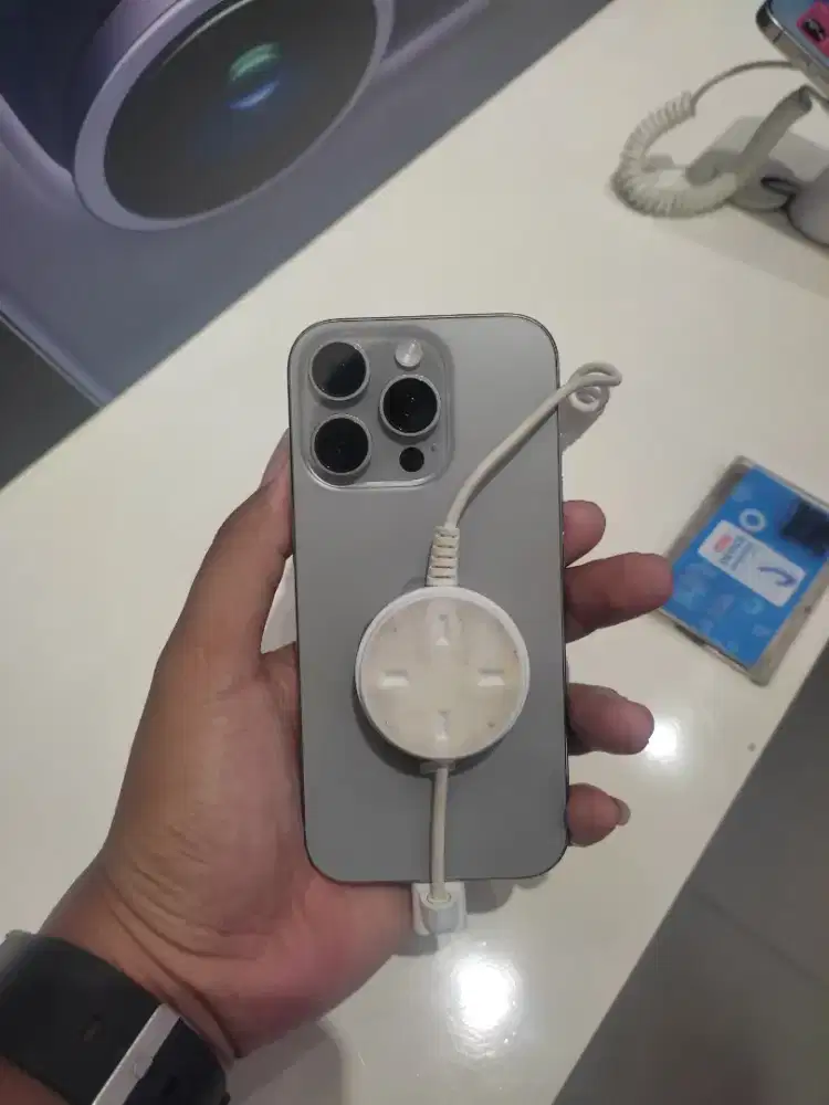 iPhone 16 promax promo cicilan bunga 0% , syarat KTP saja