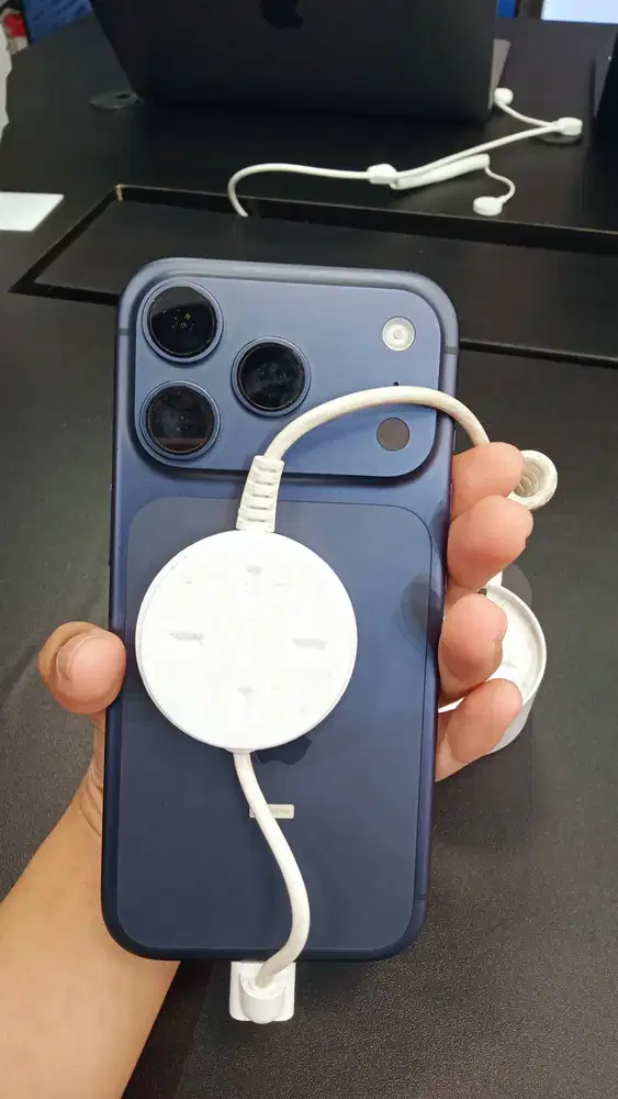 KREDIT IPHONE 17 PRO