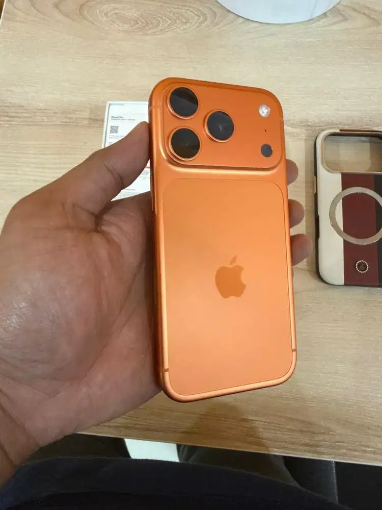 Iphone 17 Pro 256GB iBox Blibli Resmi Orange