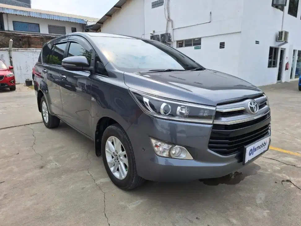 DP MURAH Toyota Kijang Innova 2.4 V Solar-AT 2017  C4PJF