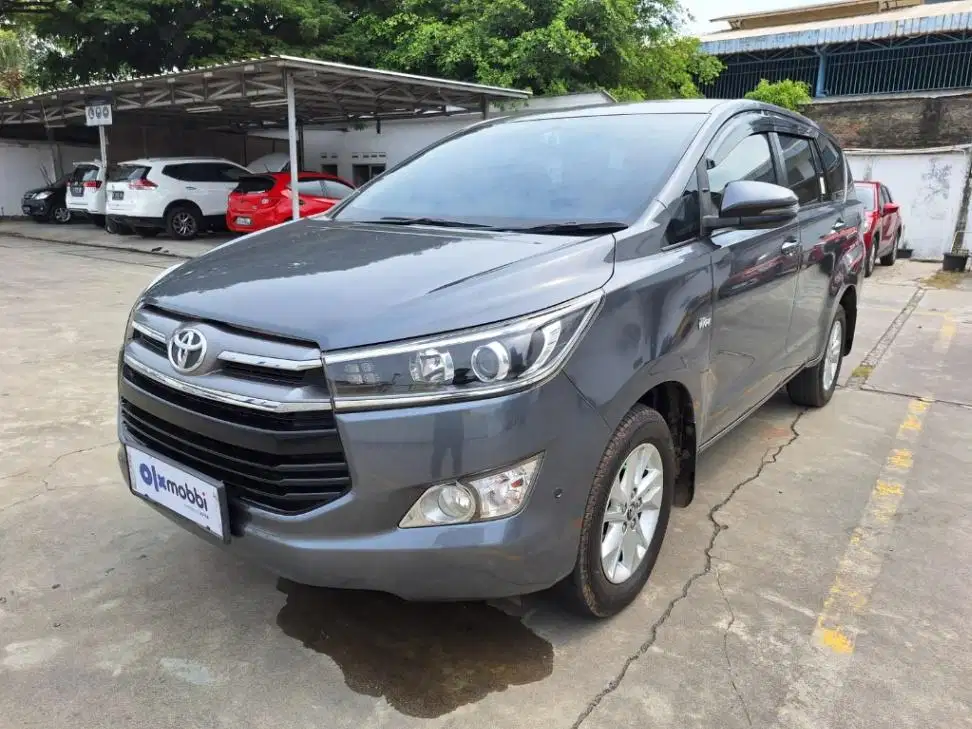 DP MURAH Toyota Kijang Innova 2.4 V Solar-AT 2017  C4PJF