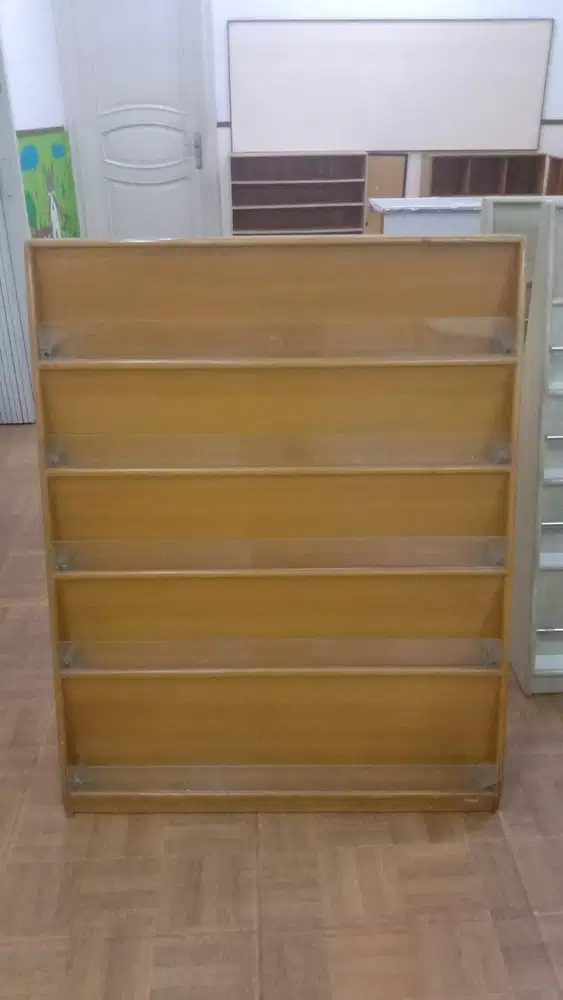 Rak Buku Anak uk.90X32X115