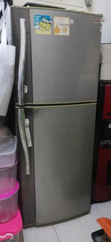 Kulkas 2 Pintu SHARP