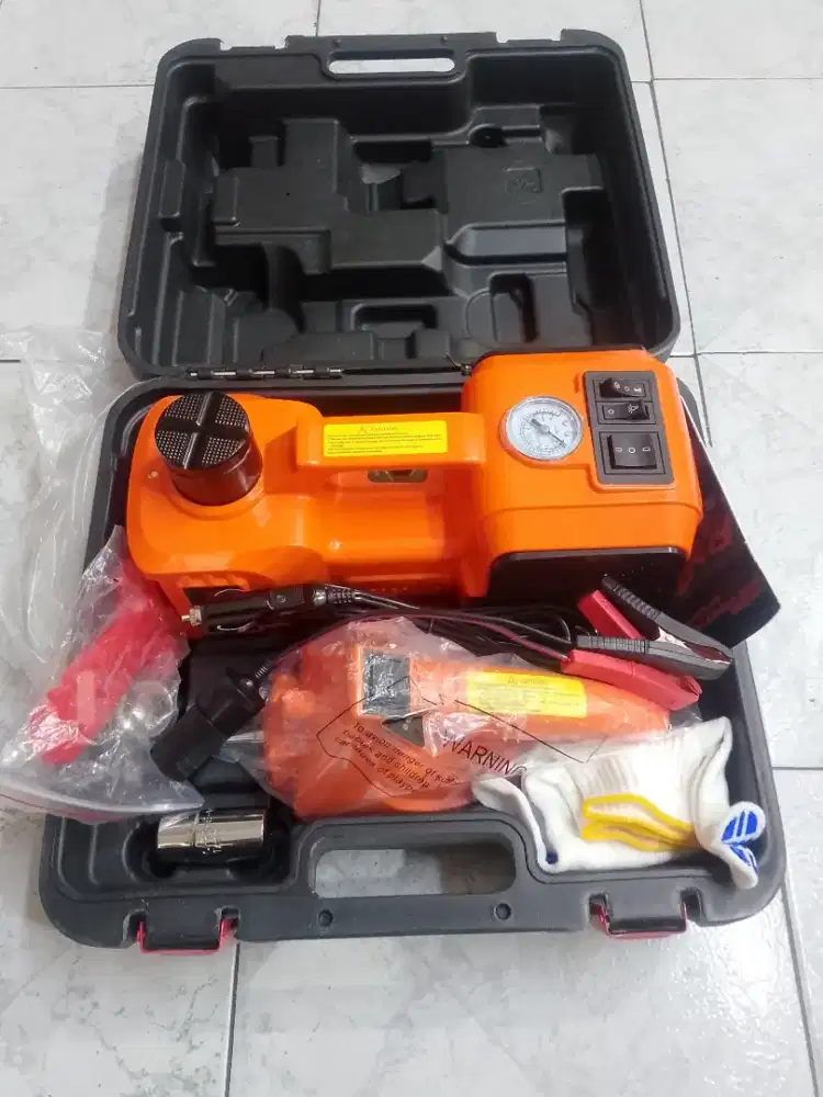 Dongkrak Mobil Elektrik