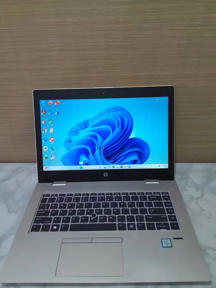 HP Probook 640 G4- Core i5 gen8- RAM 8GB- SSD 256GB- LAYAR 14 INCH