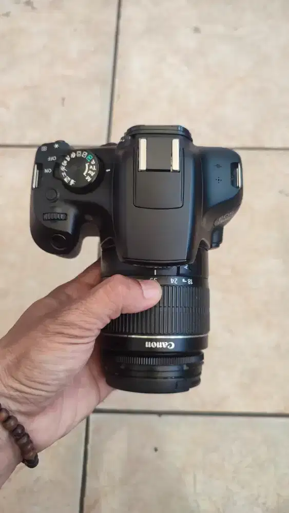 CANON 1300D +LENSA KIT 18 55MM MULUS