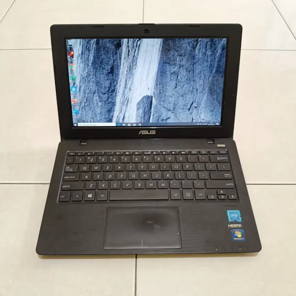 Asus X200MA Intel Celeron - N2840, - Ram : 2 GB
- SSD : 128 GB